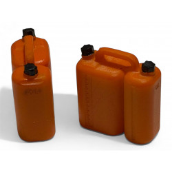 CRM Kettensägen Doppelkanister 1:10 aus Resin | Scale Zubehör