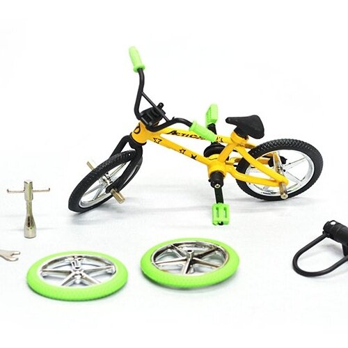 Team Raffee & Co RC Scale Accessories - Mini Bicycle & Skateboard & U Lock & Tools Set Yellow BRSCAC054Y